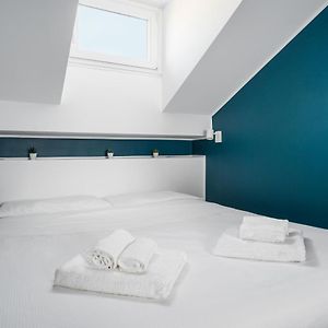Design Attic Porta Venezia Centrale 65M2 - Self Check-In