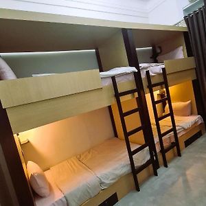 Dormitory Room Mixed