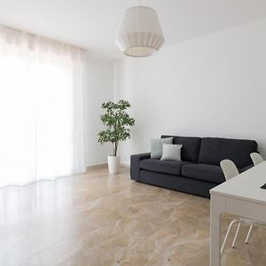 Italianflat - Via Adami, 3 Bedroom Flat, Free Parking