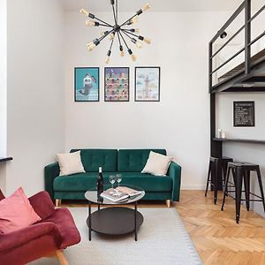 Loft-Style Studio With Entresol Near Metro