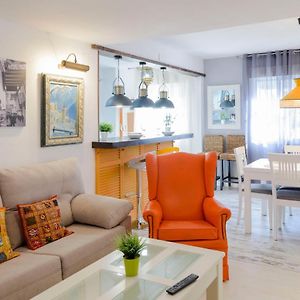 Appartement à 3 Chambres à Coucher