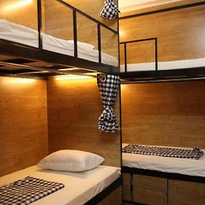 Dormitory Room Mixed