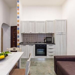 Gelso Complex Studios And Flat By Napoliapartments