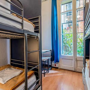 Dormitory Room Mixed