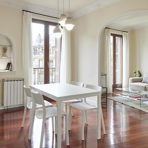 Appartement à 3 Chambres à Coucher
