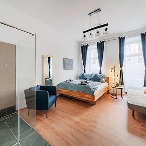 Appartement à 3 Chambres à Coucher