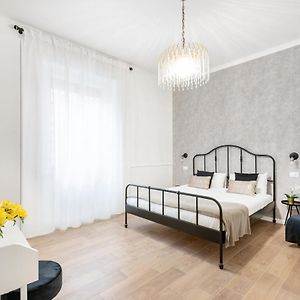 White Flat Ground Floor