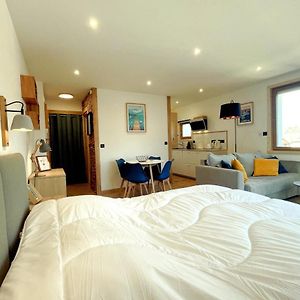 L'Albigny - Lovely Studio - 150 M Beach
