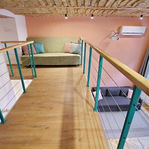 Awesome Budapest Downtown Studio W Balcony & Free Private Parking