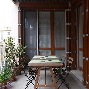 Terrace Apartment Close To Metro Station