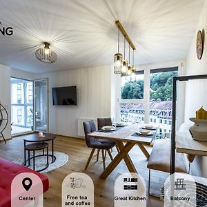 Appartement à 2 Chambres à Coucher