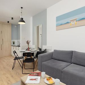 Wola Pet-Friendly Apartments With Ac Slawinska By Noclegi Renters