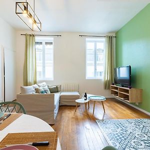 Appartement à 2 Chambres à Coucher