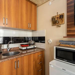Pi Home & Apartments