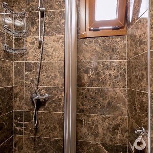 Private Bathroom Single Room