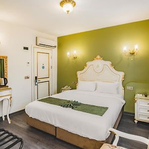 Chambre Standarde Lit Queen-Size
