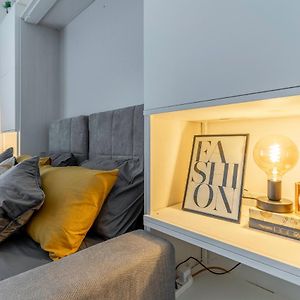 Sebino18 - Design Apartment Suite