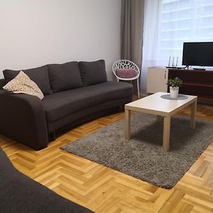Appartement à 3 Chambres à Coucher