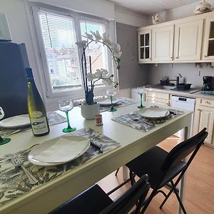 Appartement à 3 Chambres à Coucher
