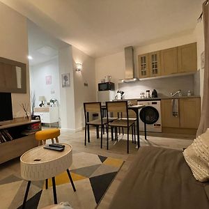 Nice, Seaside Apartment