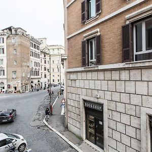 Navona Atmosphere A Few Meters From Piazza Navona !!