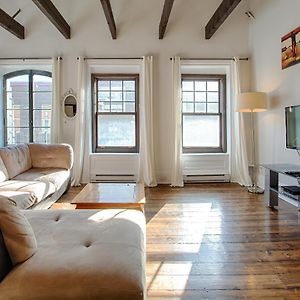 Appartement à 2 Chambres à Coucher