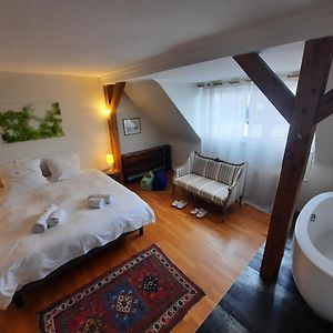 145M² City Center 4 Bedrooms View Of The Cathedral