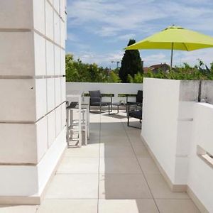 Appartement Terrasse Panoramique Hopitaux Et Facultes