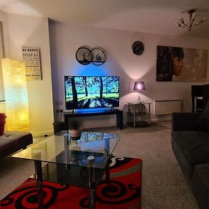Appartement à 2 Chambres à Coucher