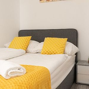 Appartement à 3 Chambres à Coucher