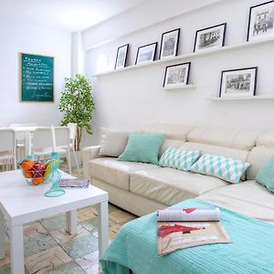 Big Flat In City Center With Patio