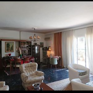 Spacious Double Room In The Center Of Athens