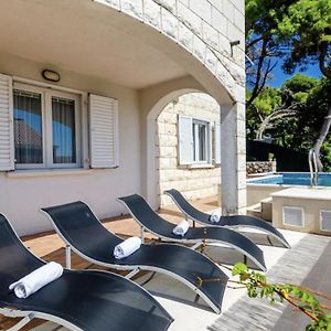 Wave N' Sea Apartment With A Private Pool