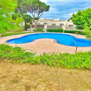 Vacay Villa Mickey, Piscina Compartida, Sol, En La Costa Brava, L'Escala!