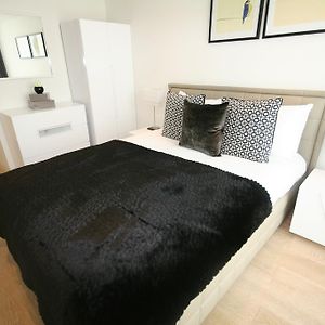 Appartement à 3 Chambres à Coucher