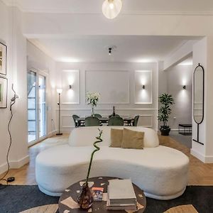 Appartement à 2 Chambres à Coucher