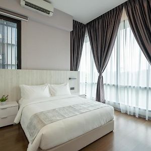 Appartement à 3 Chambres à Coucher