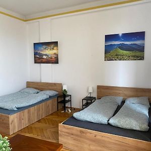 Vintage Rooms In Old Town