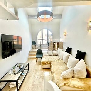 Appartement à 2 Chambres à Coucher