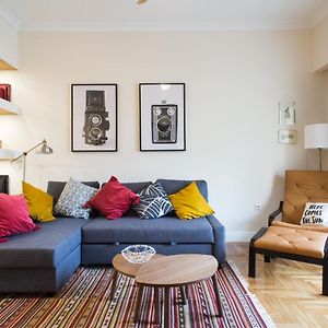 Athena'S Hideaway- Fully Renovated- Absolute Best Location
