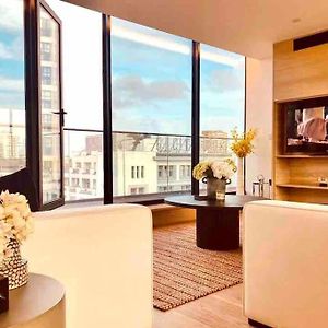 Appartement à 3 Chambres à Coucher