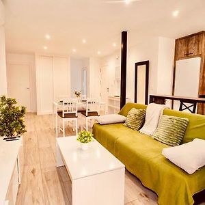 Appartement à 2 Chambres à Coucher