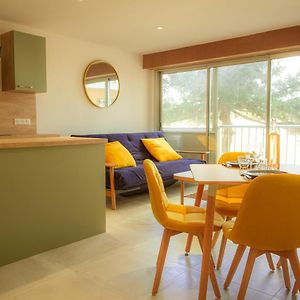 Magnifique Appartement De Type Loft En Front De Mer Avec Vue, Parking Et Wifi
