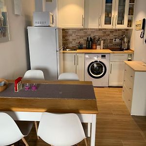 Cosy Apartment In L Escala, 7 Mins Walk To The Closest Beach, Riells