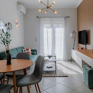 Sunny & Modern Apt For 3 Persons