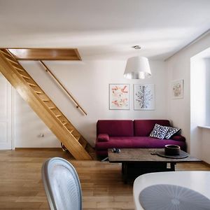 Appartement à 2 Chambres à Coucher