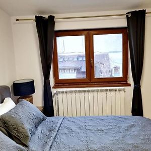 Cozy Apartment Near City Center