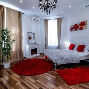 Downtown Central University Apartament - Cal1