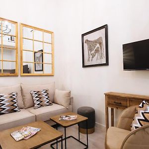 Appartement à 2 Chambres à Coucher