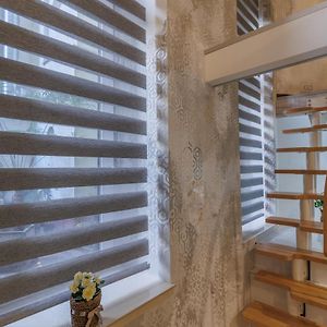 Sleek Minimalist Studio At Inner City
